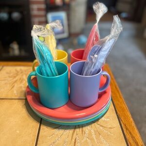 Vintage 1980s Melamine Dish Set